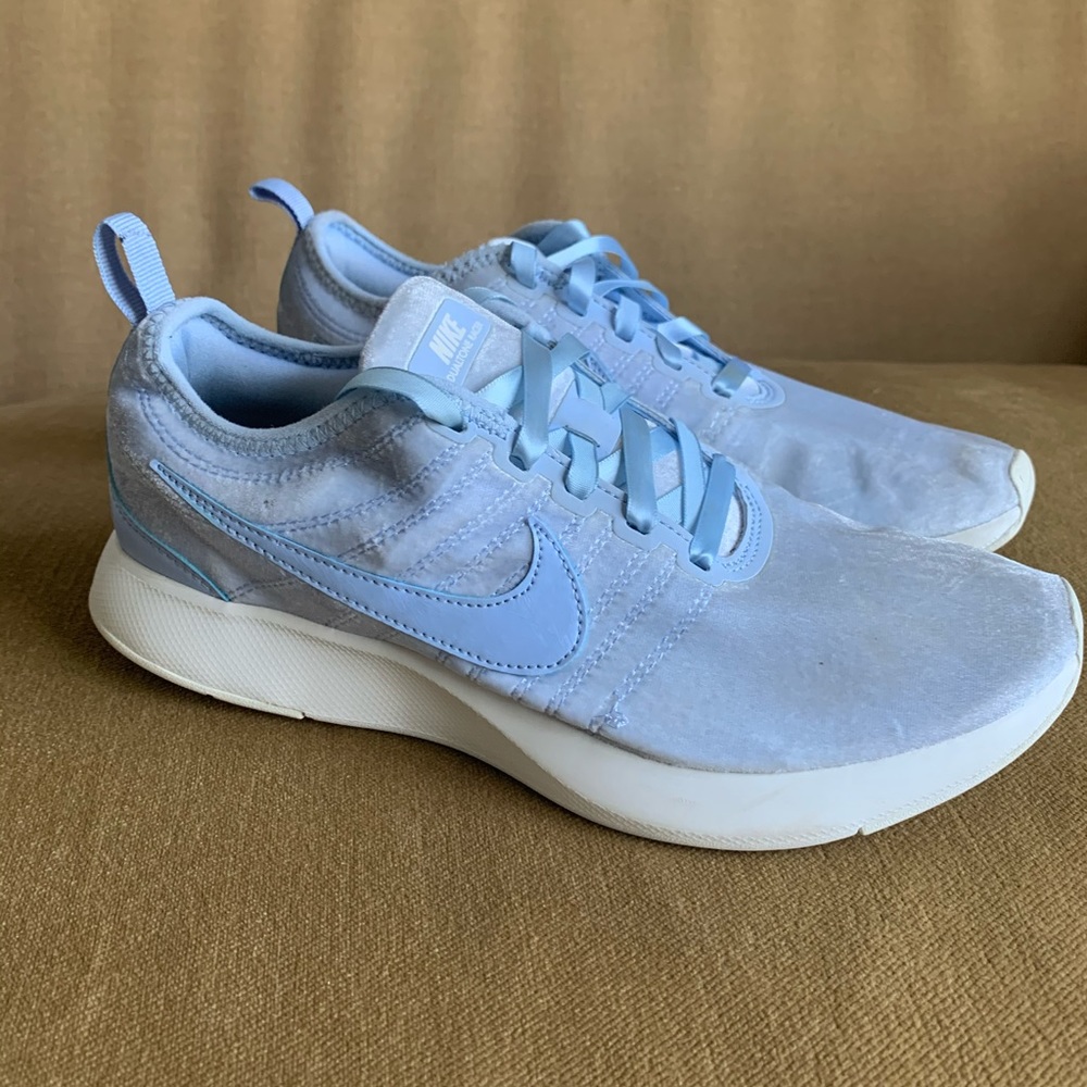 Nike Baby Blue Velvet DualTone Racer 6Y 7/7.5W